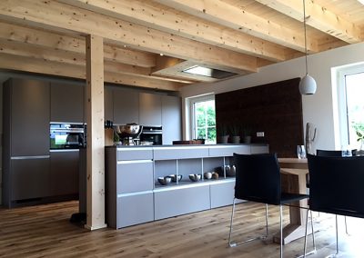 "Haus Eisberg" - modernes Holzhausbau-Design | Tirolia – Holzhausbau mit Leidenschaft | Holz Design Häuser - Musterhaus und Vertriebszentrum | Tirolia GmbH | Tiroliaweg 1 | 54597 Seiwerath